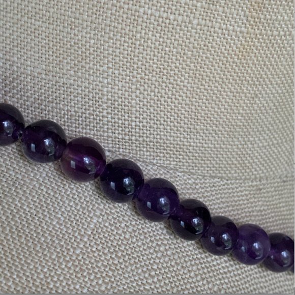 💗 HOST PICK 💗 Mauve Glass Bead Necklace - Picture 4 of 6